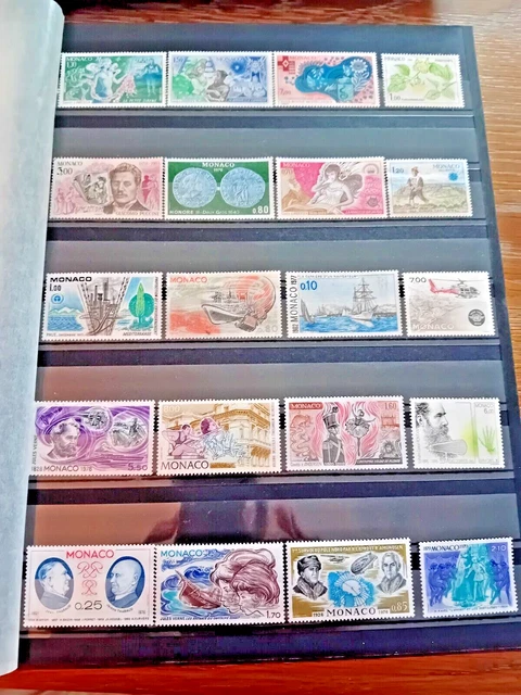 Lot de 20 timbres Monaco (Lot 35) - Non oblitérés mais sans gomme Etat Correct