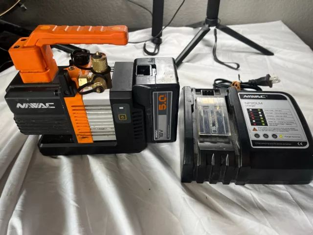 NAVAC NP2DLM 2 CFM Cordless BreakFree Series Vacuum Pump with Charger