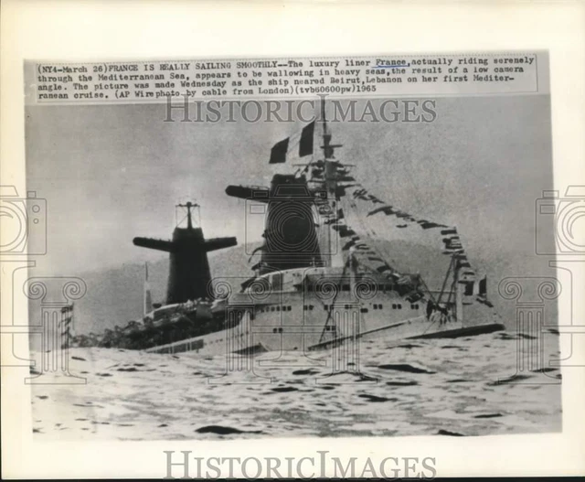 1965 Press Photo Luxury Liner France Sails Smoothly Through Mediterranean Sea