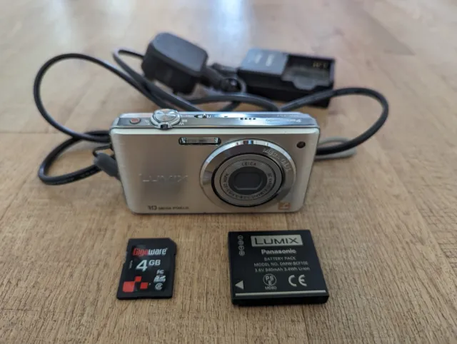Panasonic LUMIX DMC-FS7 10.1MP Digital Camera (With Memory Card And Case)