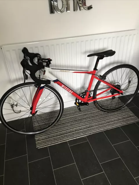 Wiggins Rouen 650 Upgraded Model Never Ridden - Free Light Kit Included