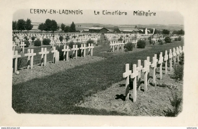 S6428 cpa 02 Cerny in Laonnois - The Military Cemetery