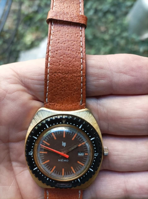 Montre Mécanique Vintage LIP Tonneau - Cadran Noir - Occasion Révisée