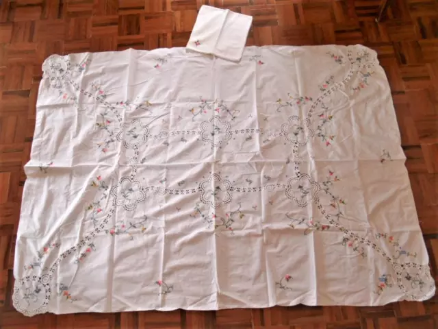 Vintage White Cotton Cross Stitch Floral Crochet Lace Tablecloth & Napkins