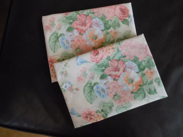 Bnwot Vintage Pair Of Sanderson Floral Pillowcases Country Cottage /Shabby Chic