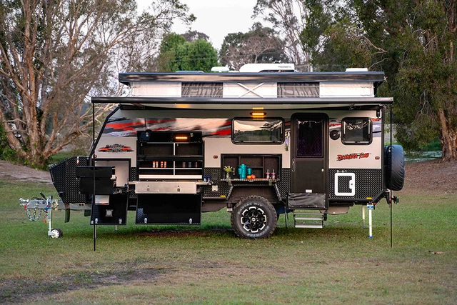 Austrack Campers TALAWANA X16B Hybrid Camper