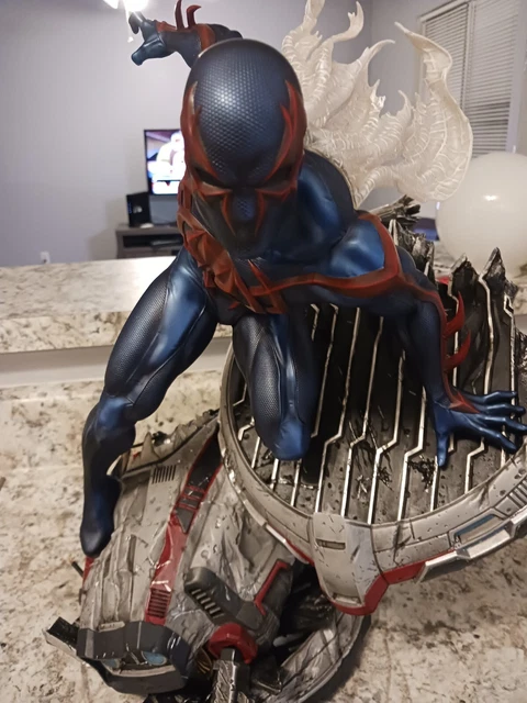 Statue Spider-Man (ou Spider-Man Noir Venomisé) - Édition Bandai 28 Cm - Neuf - Comics Et Super-héros
