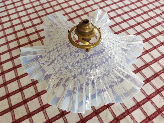 Abat-jour Art Déco Verre Opalescent Bleu Motif Géométrique Couronne Perles - 1930