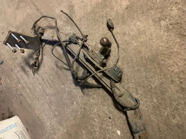 Trailer Hitches, Towing Parts & Accessories, Car & Truck Parts