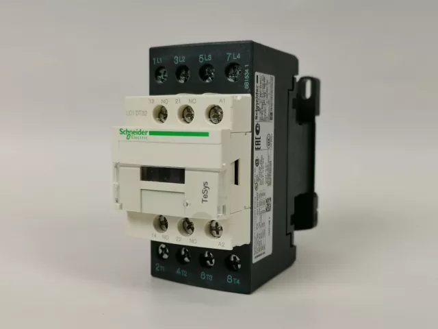 Schneider Electric LC1DT32P7 Teleruttore LC1D LC1 Tesys New