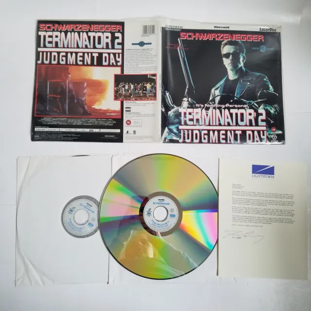 Terminator 2 Laser Disc PAL Widescreen - Gatefold Sleeve With Jim Cameron Insert