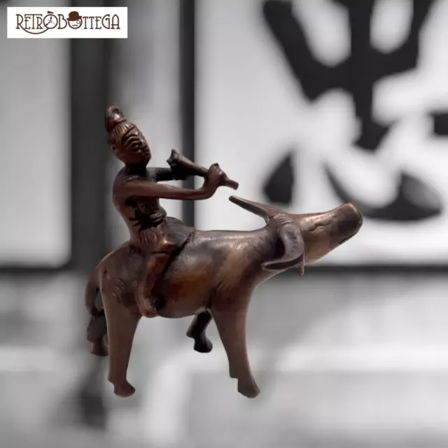 Flauta jugador en búfalo bronce dinastía Qing China antigua estatua de rareza