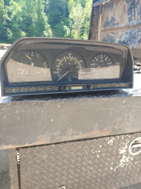 1981 - 1985 Mercedes 380SL Speedometer Gauge Cluster P: 002 542 47 16 OEM!