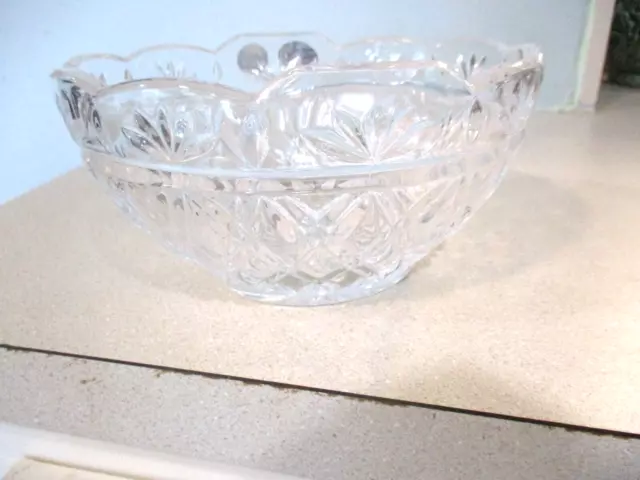 Bohemia Czech Republic 24% Pbo Lead Crystal minty scalloped cut to clear bowl