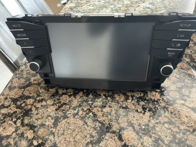 2017 Toyota Avensis Sat Nav Cd Radio Player Head Unit Screen / 86140-05250