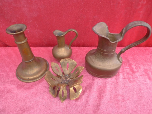 4 vieja Bronce (Latón) -teile __ 2 Jarras Candelero ___