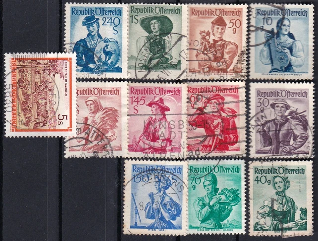 12 Briefmarken (Frauen) Republik Österreich gestempelt