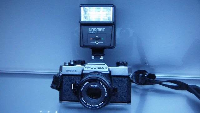 ancien appareil photo argentique  fujica stx-1
