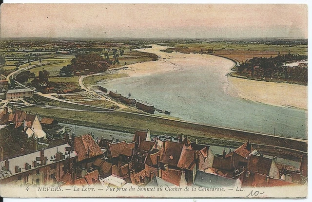 CPA -58 - NEVERS - La loire vue prise du sommet du clocher de la Cathédrale
