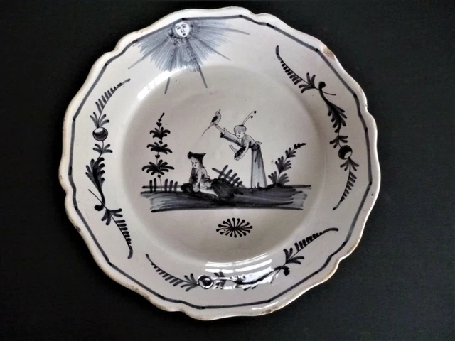 Ancienne Assiette en Faience de Nevers La Rochelle 18eme  AUX CHINOIS OISEAU