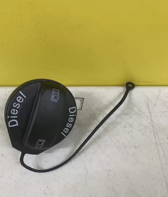 09-20 Audi A4 A5 A6 A7 Q7 Q5 Q3 Diesel Fuel Cap With Anti Lose Cord Strap