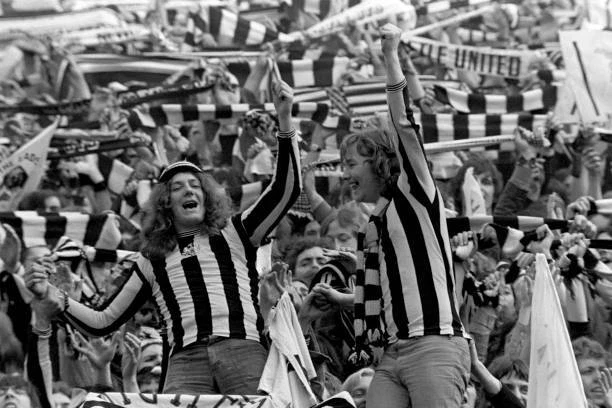 Photo Ancienne Supporters Newcastle United - 1974 - Vintage Football