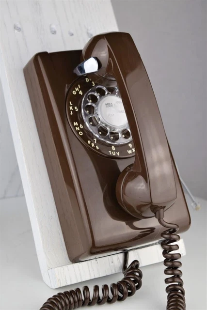 VINTAGE Retro 1980’s Brown Chocolate ITT Rotary Dial Wall Phone