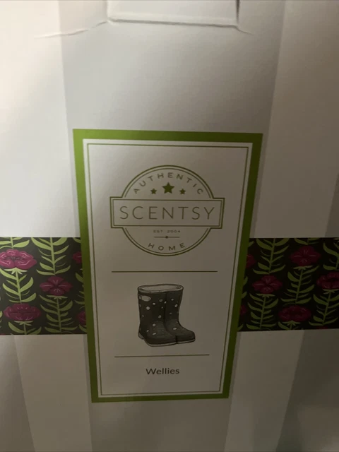 SCENTSY WELLIES Purple Pink Polka Dot Rain Boots Full Sized Wax Warmer Retired