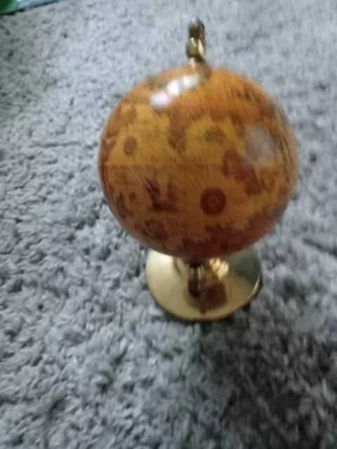 Pequeño globo español