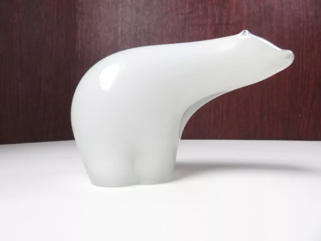 Wedgewind Art Glass Polar Bear Glass Figurine Collectable Animal Paperweight