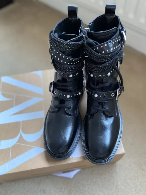 Zara ankle boots sale with faux pearls