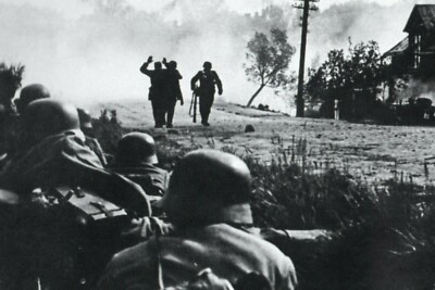 WW2 Photo Oberjunker français de la Division "Charlemagne" en Russie 