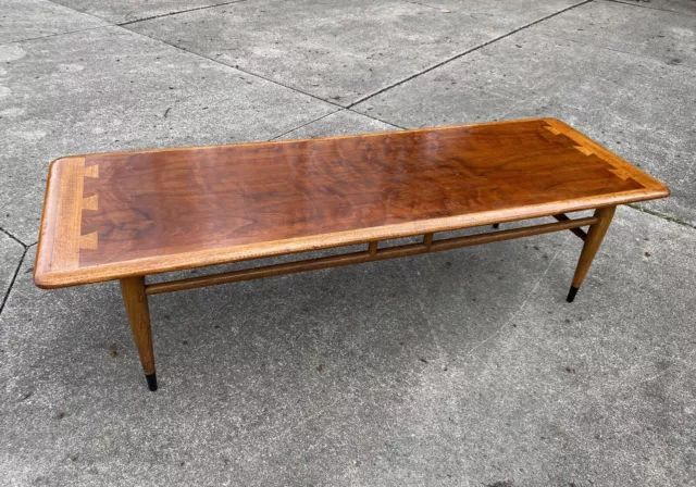 Vintage Mid Century Lane Acclaim Dovetail Walnut Coffee Table Style No 900-01