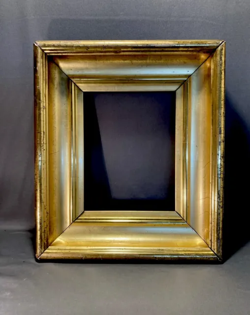 Antique Gold victorian Deep Wood picture frame 13”x 15”￼