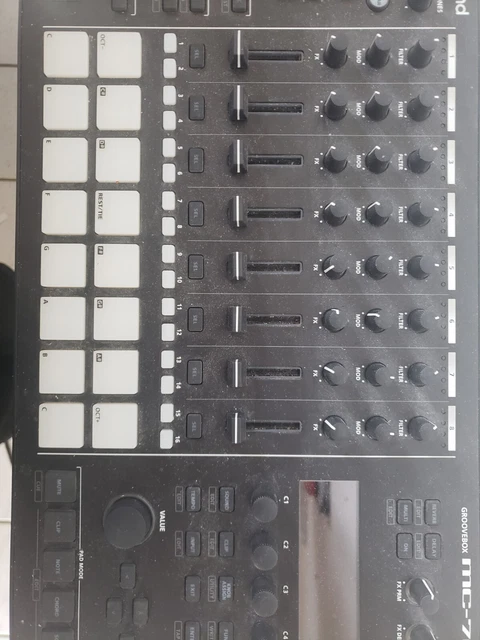 mc 707 peu servie