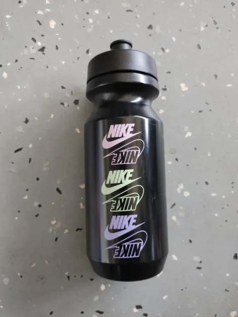 Nike Unisex Big Mouth Graphic Sport Water Bottle  - 22 oz / 650 ml Black