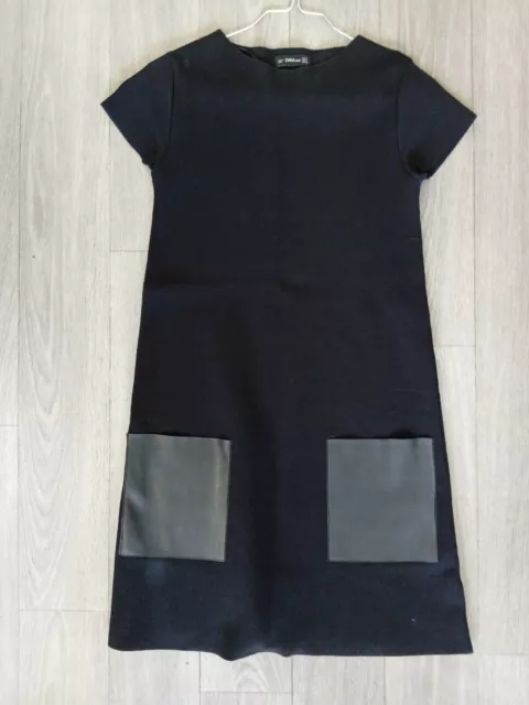 Robe ZARA Noire Manches CourtesTailleS 2 poches carrées simili cuir 2