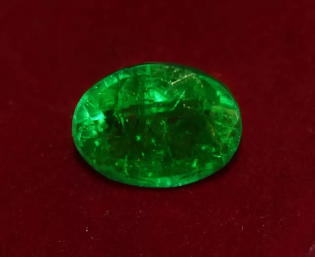 4.70 Cts GGL Certified Oval Shape Natural Green Emerald Gemstone For Fabulous