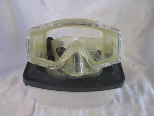 SCUBAPRO CRYSTAL Vu CLEAR SCUBA MASK SNORKELING DIVING W/ CASE