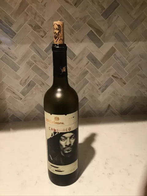 Snoop Dogg Cali Red 19 Crimes Empty Green 750 mL Wine Bottle 2020. with cork