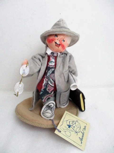 1993 Annalee Dolls Boy Businessman w/Tag Briefcase & Wall Street Journal #2351