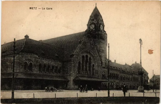 CPA AK METZ - La Gare (651058)