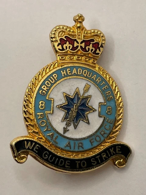 Raf Qc Lapel Badge - 8 Group Headquarters