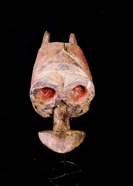 Old Tribal Mumuye   Mask    --- Nigeria