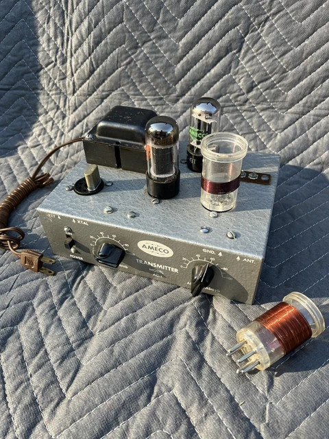 Vintage Ameco Ac-1 Qrp 80-40 Cw Key Ham Radio Transmitter 6V6 Tube Vintage Ameco Ac-1 Qrp 80-40 Cw Key Ham Radio Transmitter 6V6 Tube