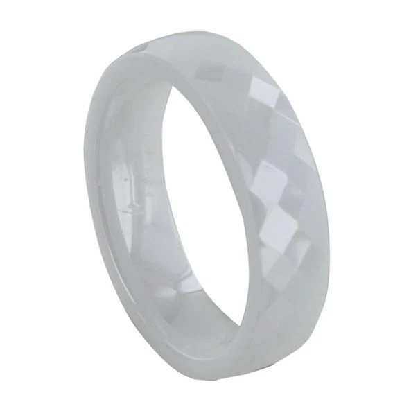 Bague anneau en céramique blanche et cristaux T58 en promotion