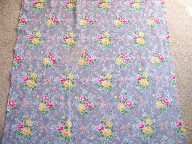 Coupon De Tissu Ancien Fleurs Bleu Turquoise Et Rose Fluo - 81 X 102 Cm, Polyester/coton