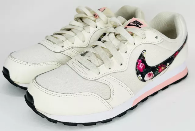 NIKE MD Runner 2 Cream Floral Trainers Size 4.5 4 1 2 7.00 PicClick UK