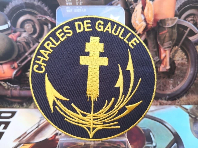 Oeuvre : Précisions - Maquette de bateau, Charles de Gaulle, porte