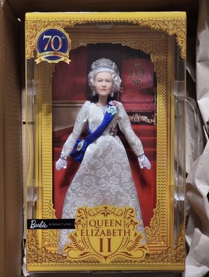 BARBIE SIGNATURE QUEEN Elizabeth II Platinum Jubilee Doll, Sent